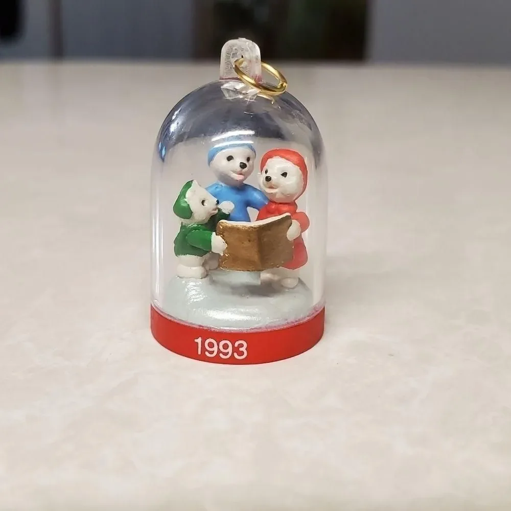 1993 & 1994 Hallmark Keepsake Ornament Collectors Series The Bearymores Mini Lot